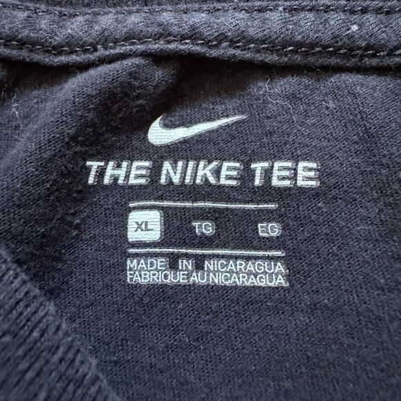 Nike T-Shirt Boys Small Logo Nike Swoosh Kids Size XL Short Sleeve Tee - Picture 7 of 9